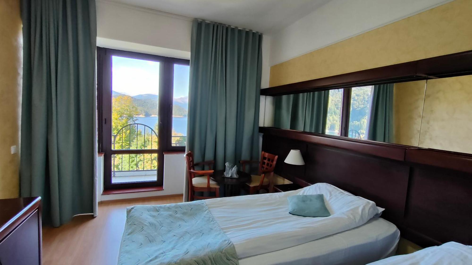 Hotel Valea Cu Pesti Căpăţîneni-Ungureni Zewnętrze zdjęcie