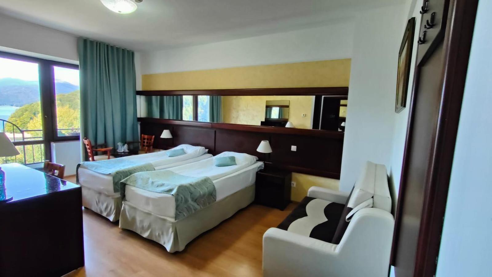 Hotel Valea Cu Pesti Căpăţîneni-Ungureni Zewnętrze zdjęcie