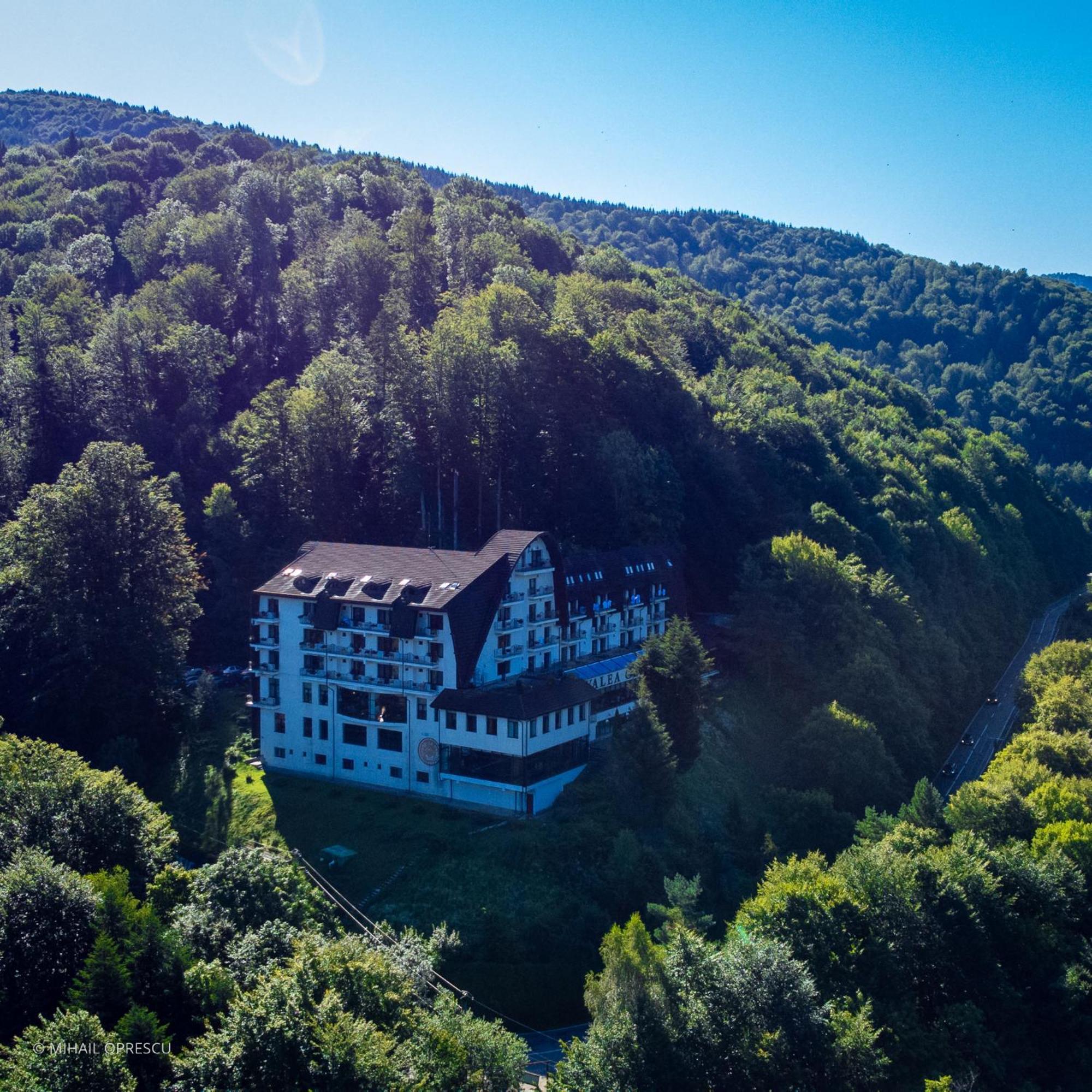 Hotel Valea Cu Pesti Căpăţîneni-Ungureni Zewnętrze zdjęcie
