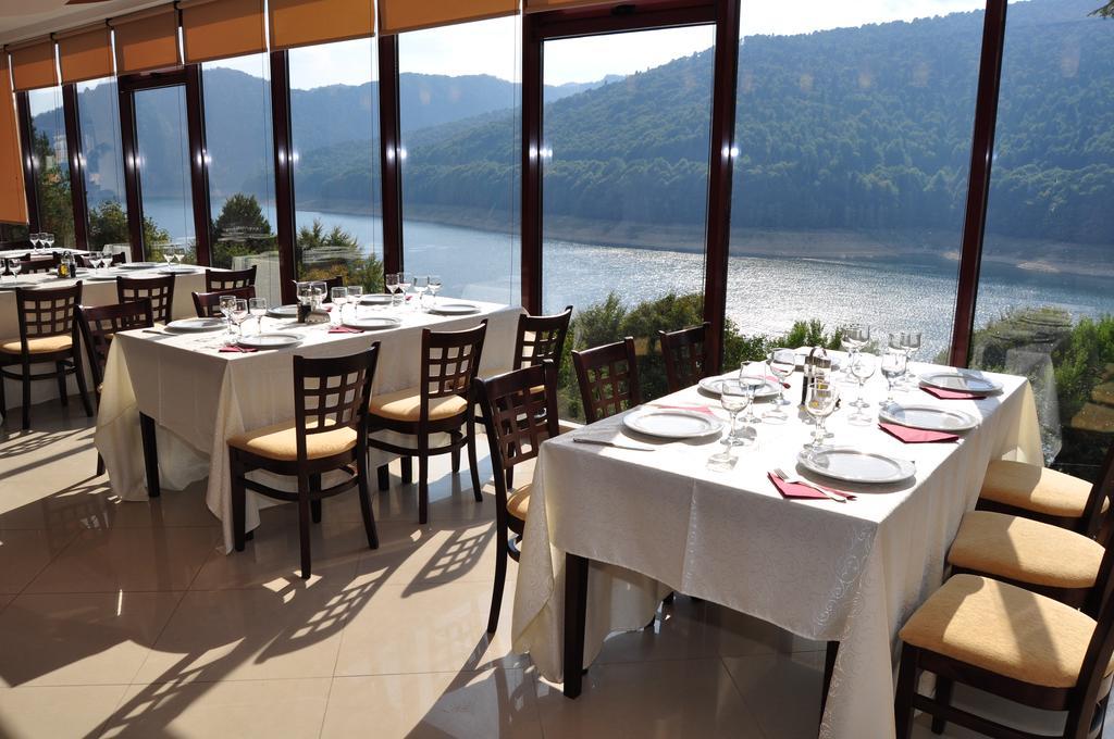 Hotel Valea Cu Pesti Căpăţîneni-Ungureni Zewnętrze zdjęcie